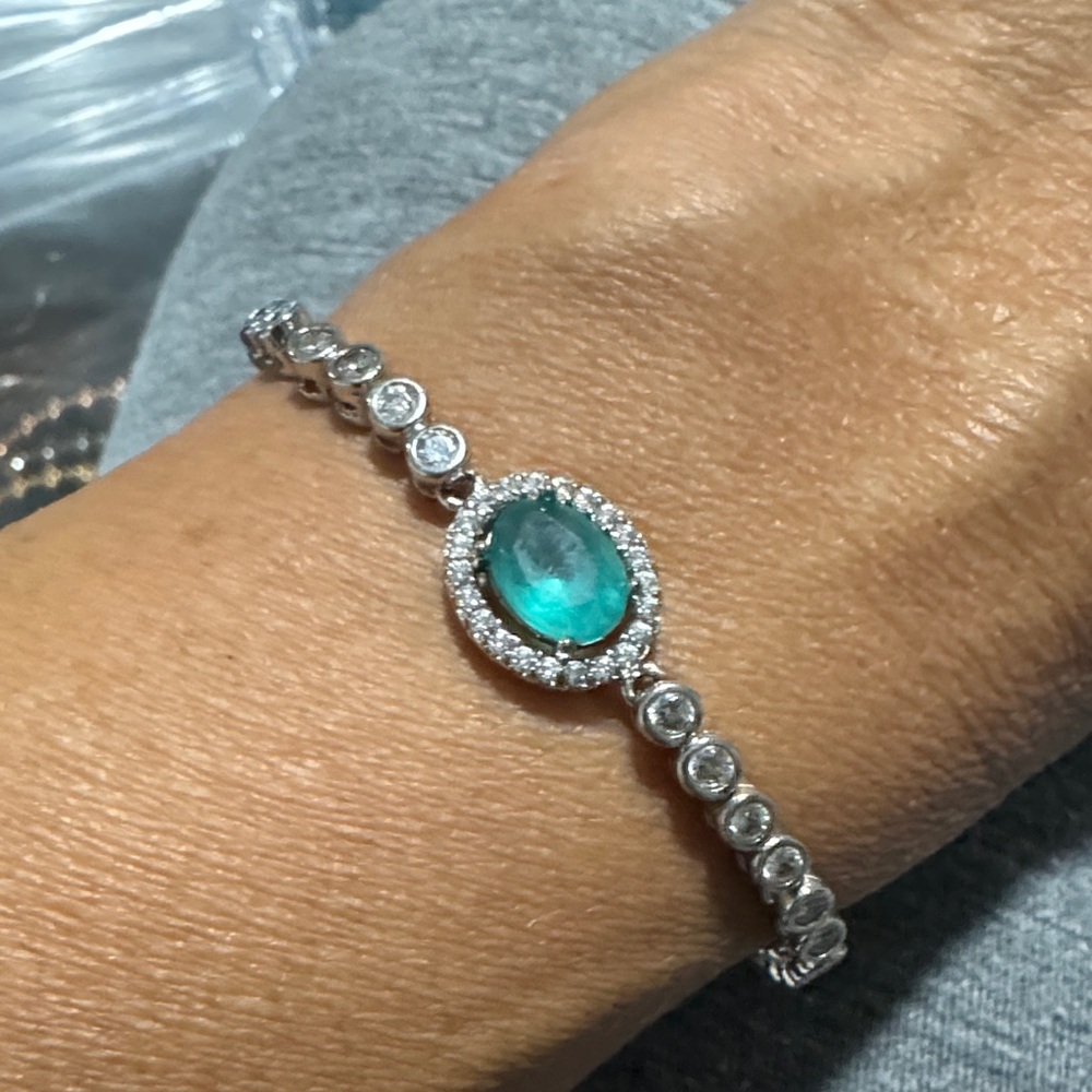 Stunning Silver and Green Gemstone Bracelet